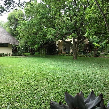 Acasia Guest Lodge Komatipoort Zewnętrze zdjęcie