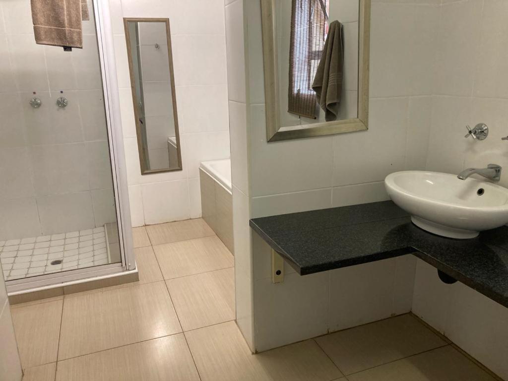Acasia Guest Lodge Komatipoort Zewnętrze zdjęcie