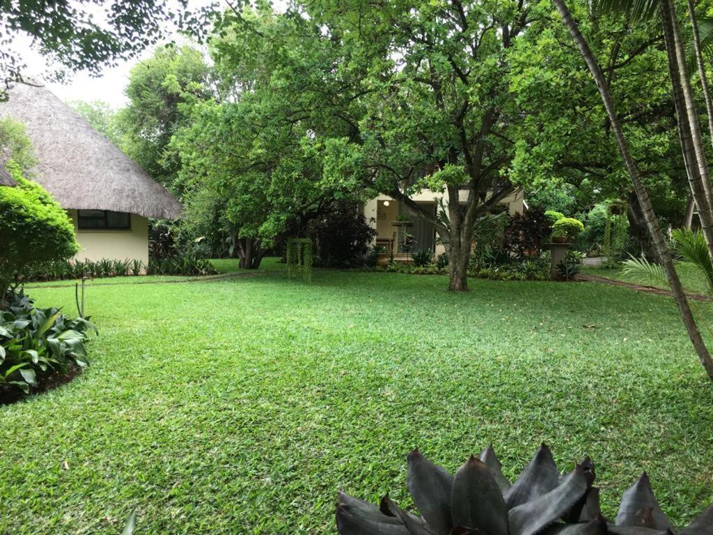 Acasia Guest Lodge Komatipoort Zewnętrze zdjęcie