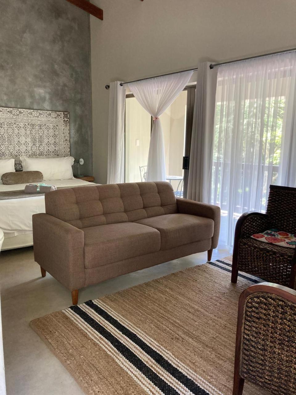 Acasia Guest Lodge Komatipoort Zewnętrze zdjęcie
